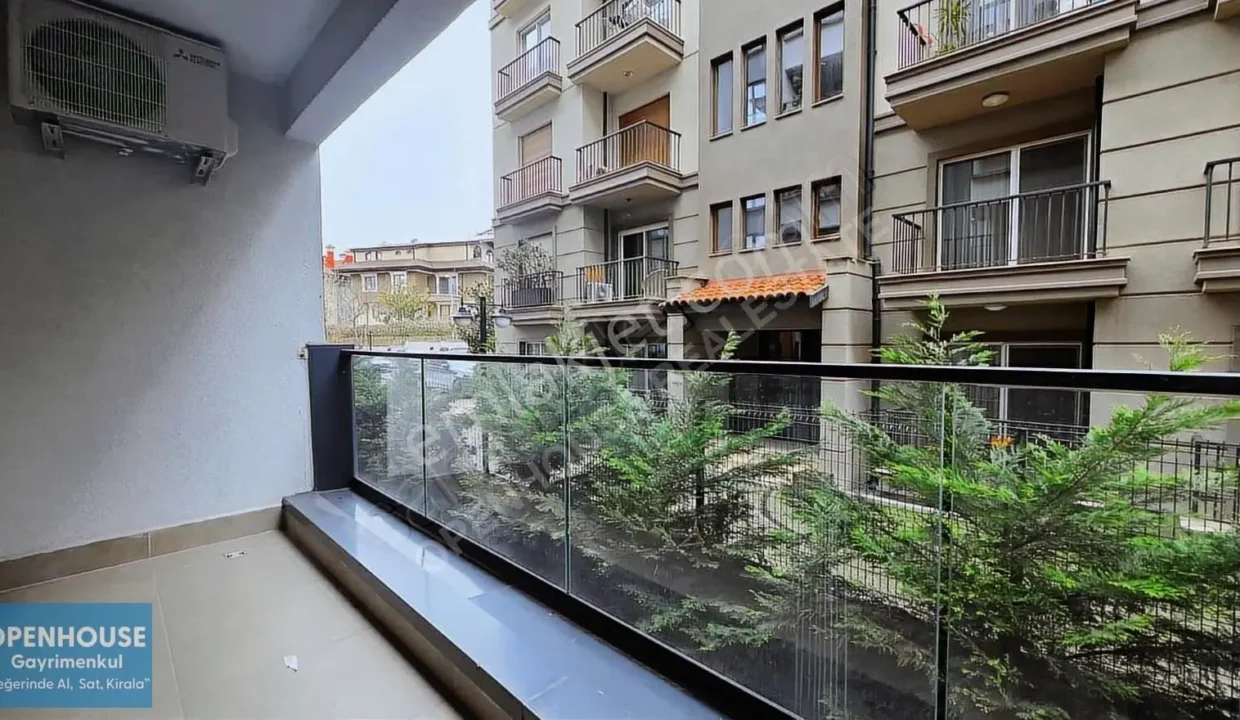 Göktürk Aykutoğlu Korulife'da Geniş Satılık 1+1 Ara Kat Daire
