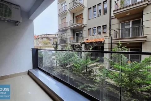 Göktürk Aykutoğlu Korulife'da Geniş Satılık 1+1 Ara Kat Daire