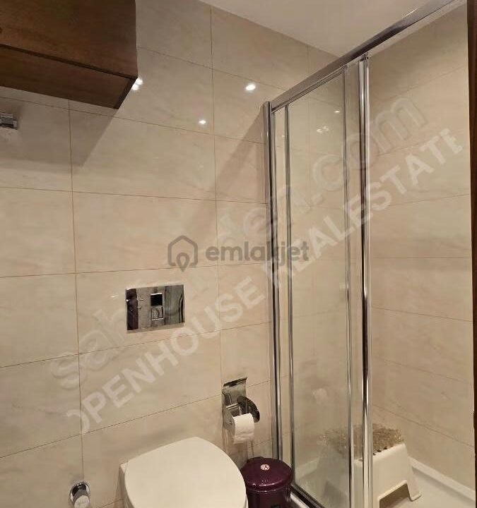 Göktürk İz Evler Sitesi'nde Ara Kat Çift Cephe 2+1 Satılık Daire