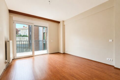 Göktürk Saklıbahçe Sitesi'nde Önü Açık Ara Kat 4+1 Satılık Daire