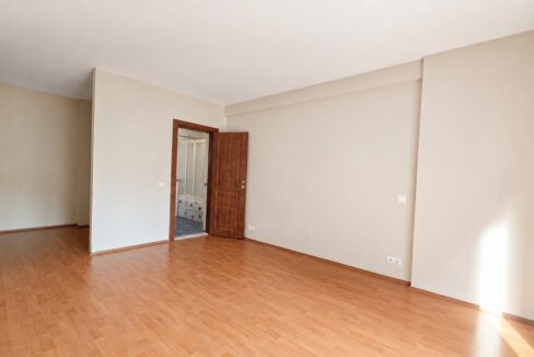 Göktürk Saklıbahçe Sitesi'nde Önü Açık Ara Kat 4+1 Satılık Daire
