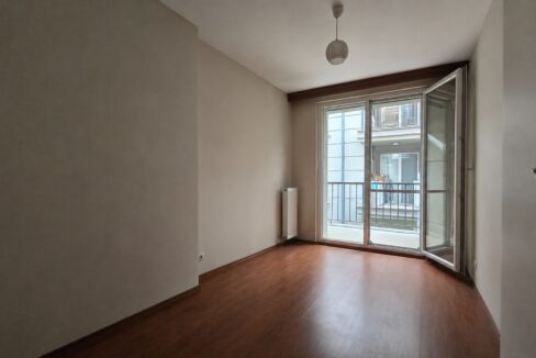 Göktürk Saklıbahçe Sitesi'nde Önü Açık Ara Kat 4+1 Satılık Daire
