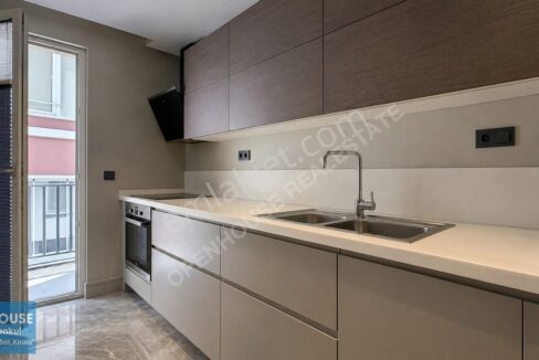 Openhouse'dan Göktürk Neva Suites'de Satılık 2+1 Ara Kat Daire