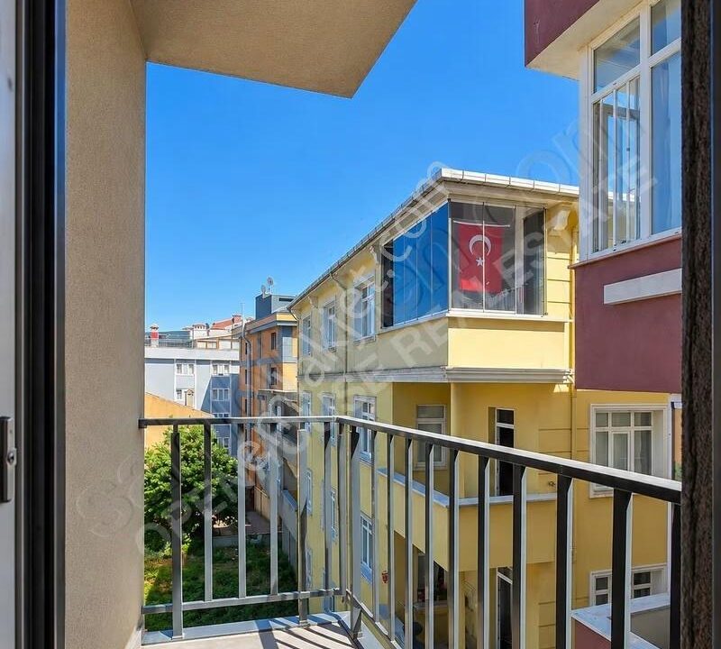 Openhouse'dan Göktürk Neva Suites'de Satılık 2+1 Ara Kat Daire