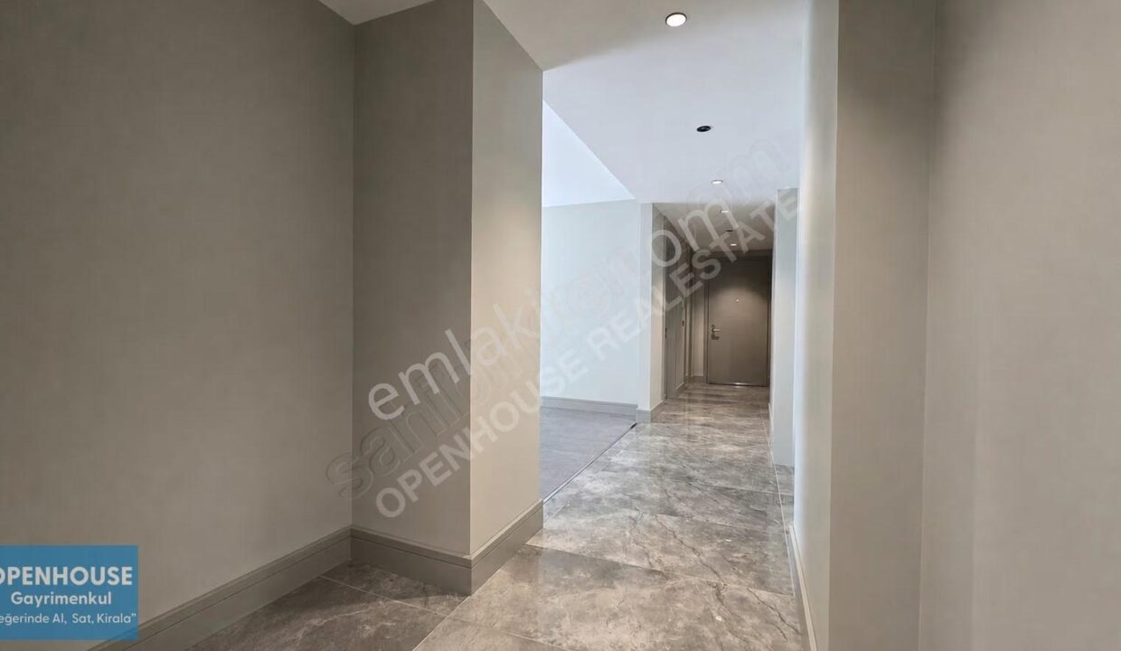 Openhouse'dan Göktürk Neva Suites'de Satılık 2+1 Ara Kat Daire